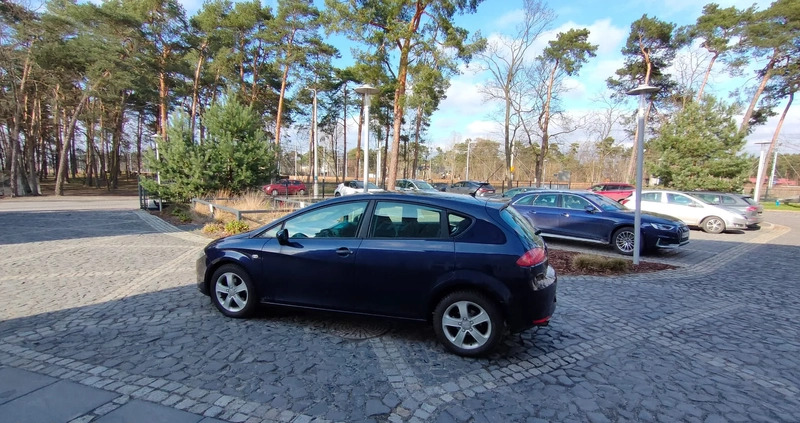 Seat Leon cena 9600 przebieg: 287000, rok produkcji 2007 z Otwock małe 154